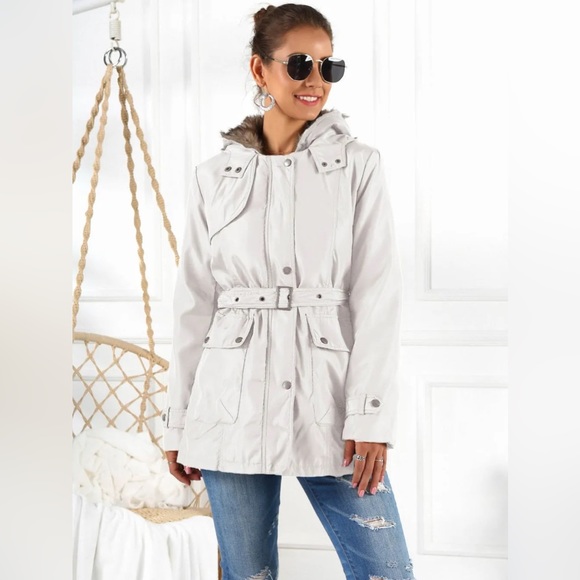 Full Size Hooded Jacket with Detachable Liner (Three-Way Wear) - Picture 4 of 12